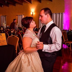 Meet your Posher, Leslie